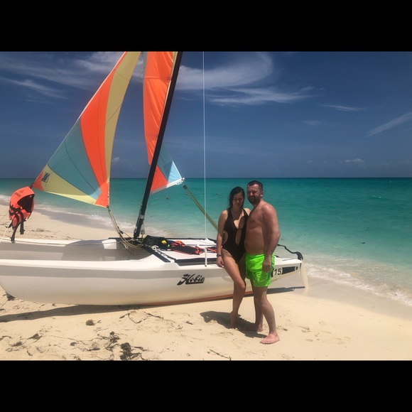 Meet your Posher, Melissa - Picture 1 of 1